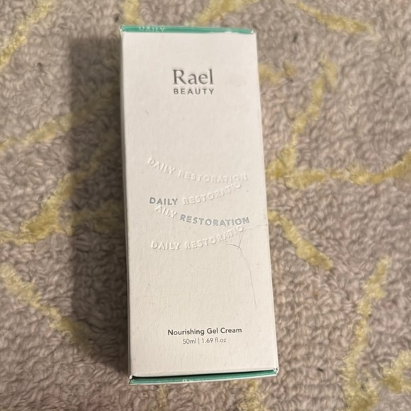 Rael daily restoration Beauty Nourishing Gel Cream - Picture 1 of 5